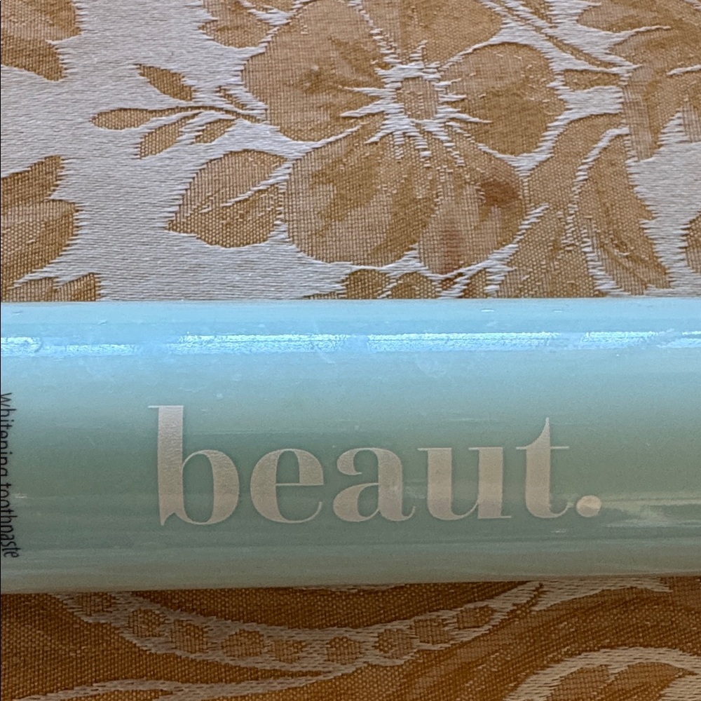 Beaut Whitening Toothpaste - Picture 4 of 5